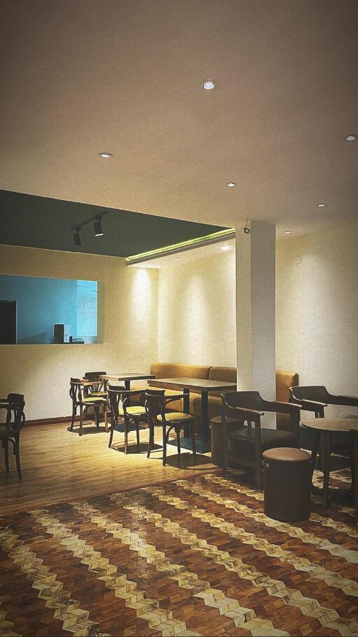 לינה וארוחת בוקר אדיס אבבה Social House מראה חיצוני תמונה