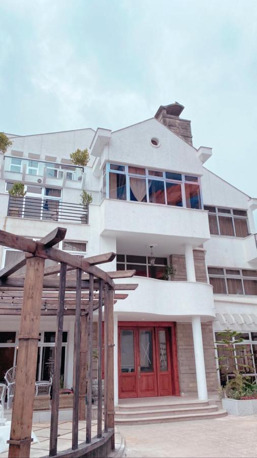 לינה וארוחת בוקר אדיס אבבה Social House מראה חיצוני תמונה