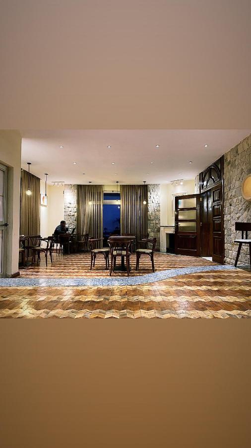 לינה וארוחת בוקר אדיס אבבה Social House מראה חיצוני תמונה