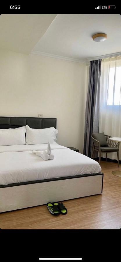 לינה וארוחת בוקר אדיס אבבה Social House מראה חיצוני תמונה