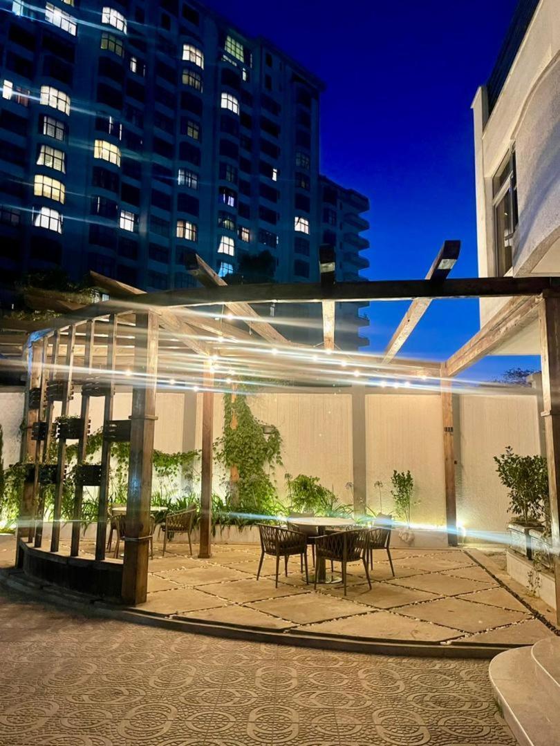 לינה וארוחת בוקר אדיס אבבה Social House מראה חיצוני תמונה