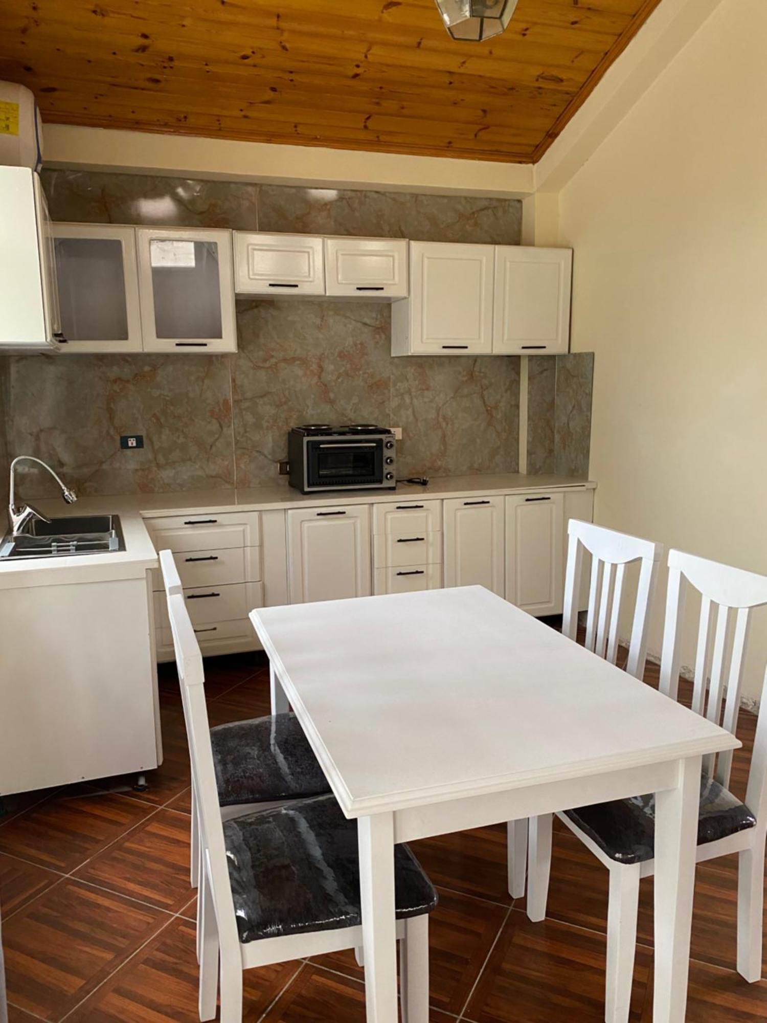 לינה וארוחת בוקר אדיס אבבה Social House מראה חיצוני תמונה